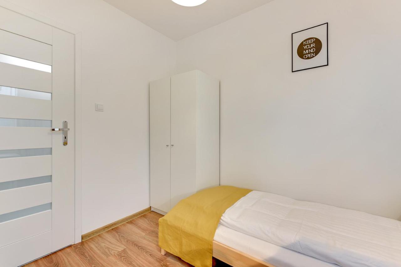 Pokoje Gdansk Zaspa - Pilotow 5A Apartment Luaran gambar